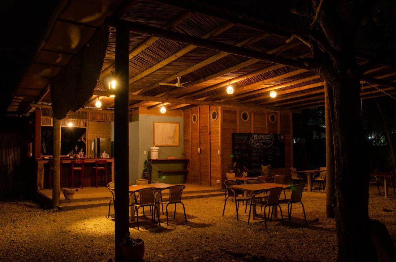 Отель Cayuco Camping Baru Santa Ana  Экстерьер фото