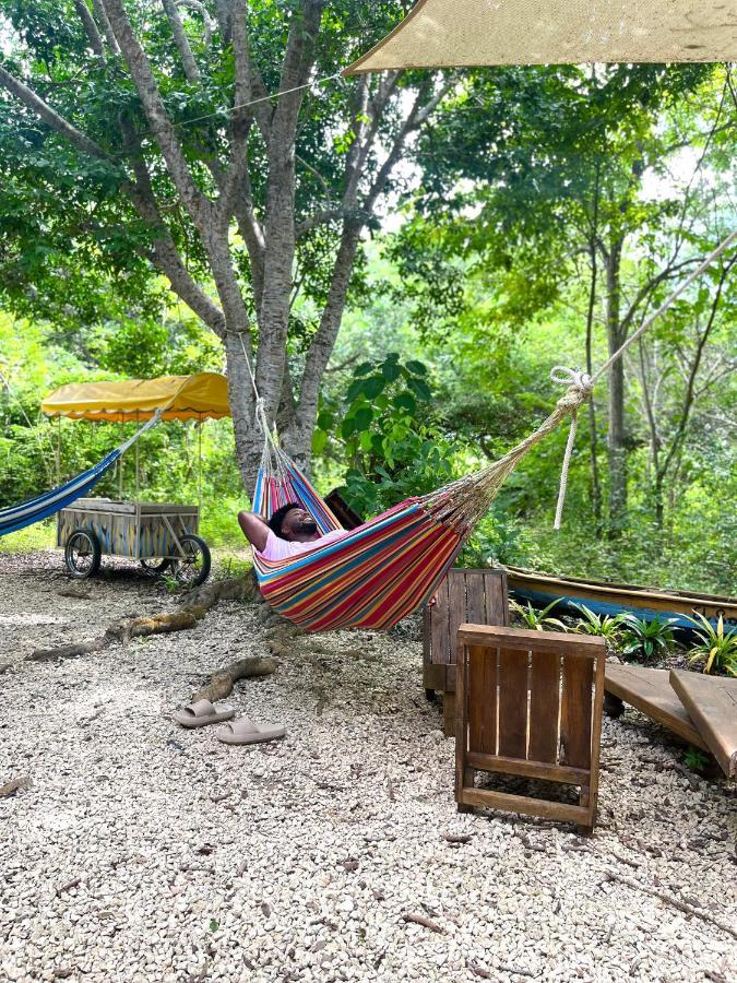 Отель Cayuco Camping Baru Santa Ana  Экстерьер фото